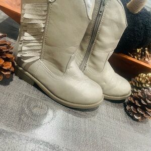 Cherokee Kids Boots in Cream